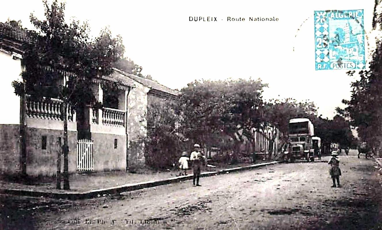 Dupleix - Route Nationale.jpg
